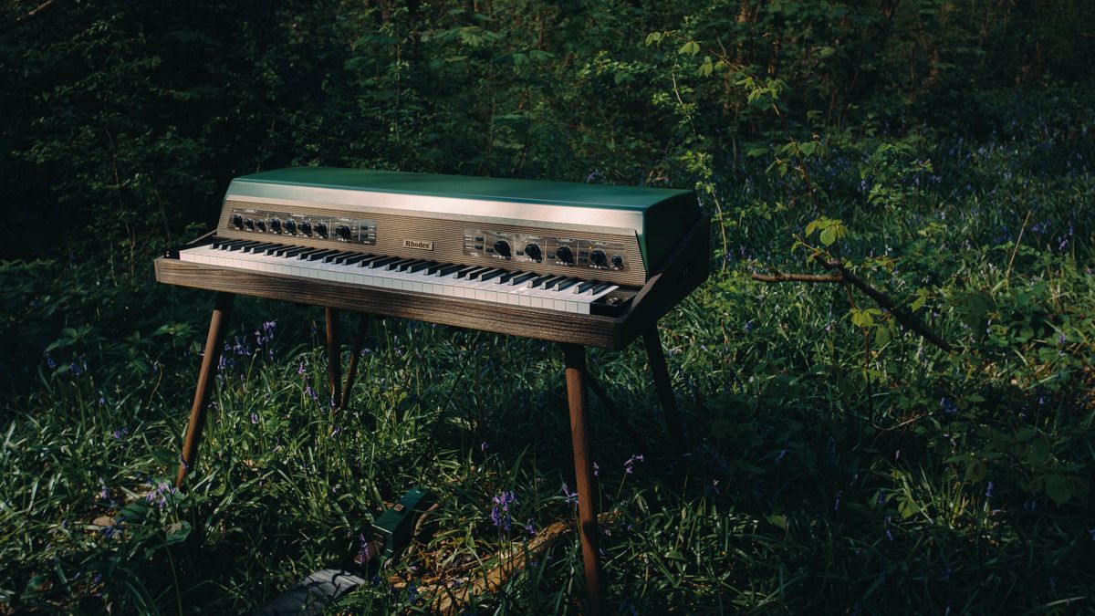 A new limited-edition Rhodes piano and Gibson doubleneck guitar aim for the stars