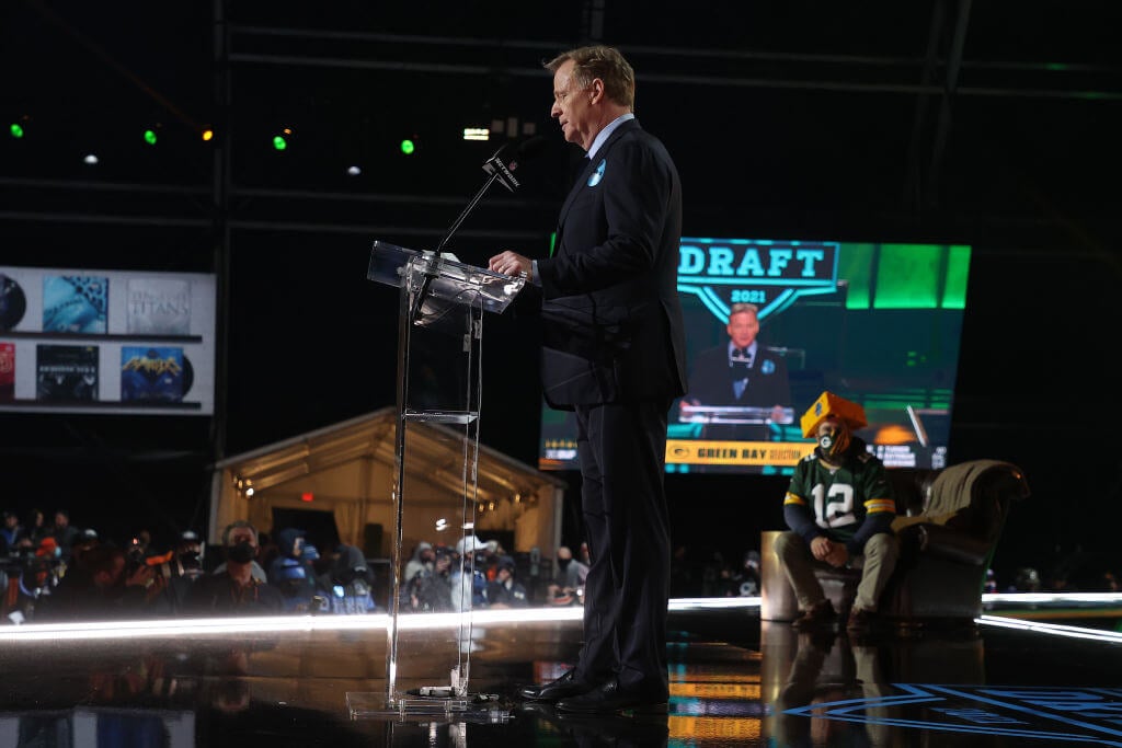 Six draft day mistakes NFL GM’s make, plus ideal fantasy football landing spots