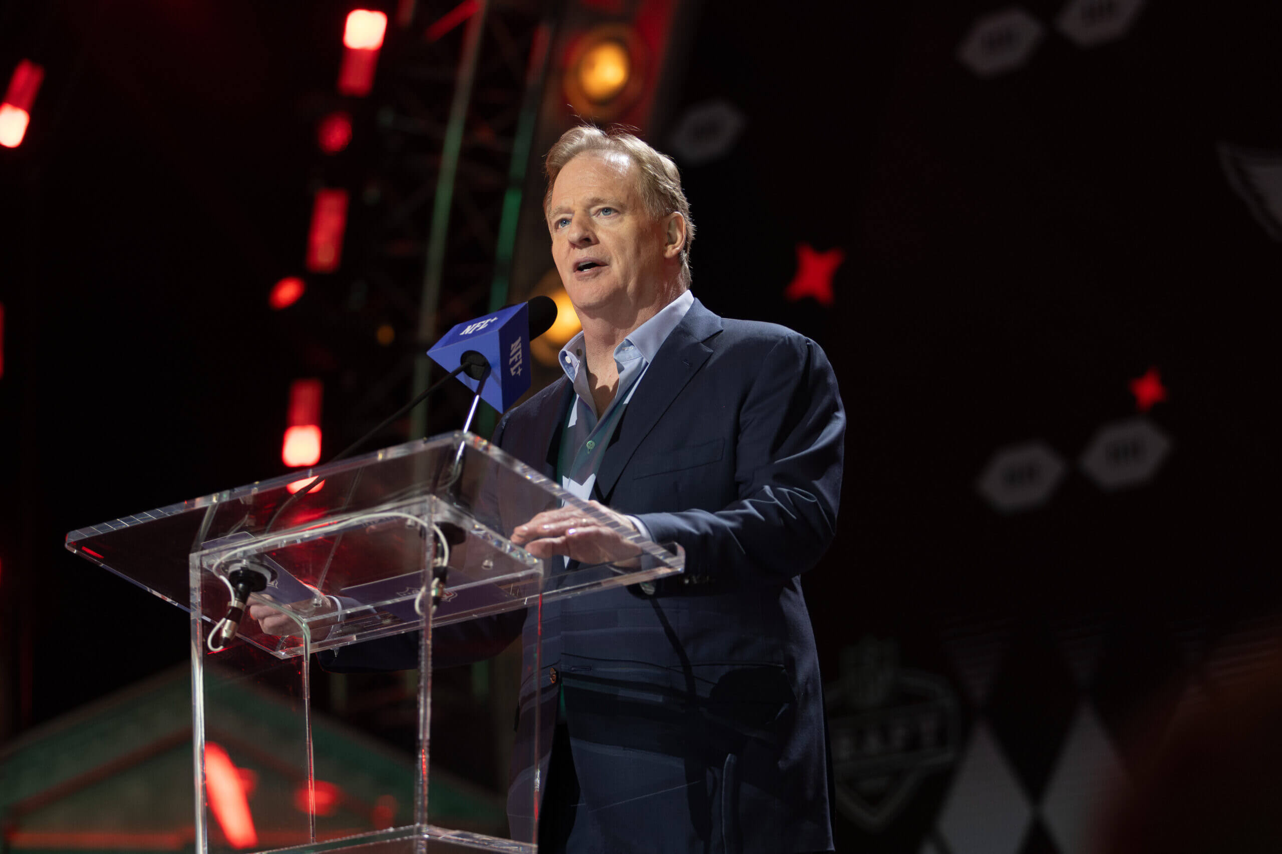 Despite Roger Goodell’s hypothetical, no talks between NFL owners, union on 18-game schedule: Sources