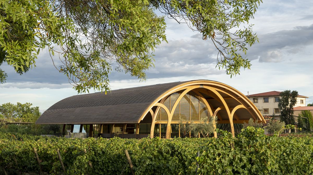 Bodegas Faustino Winery celebrates process through its versatile vaulted visitor centre