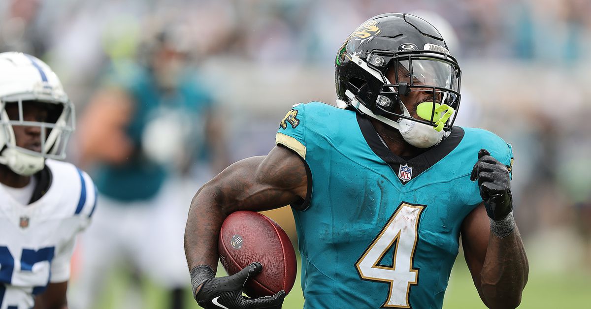 What to do with Jaguars RBs with Travis Etienne questionable in Week 7