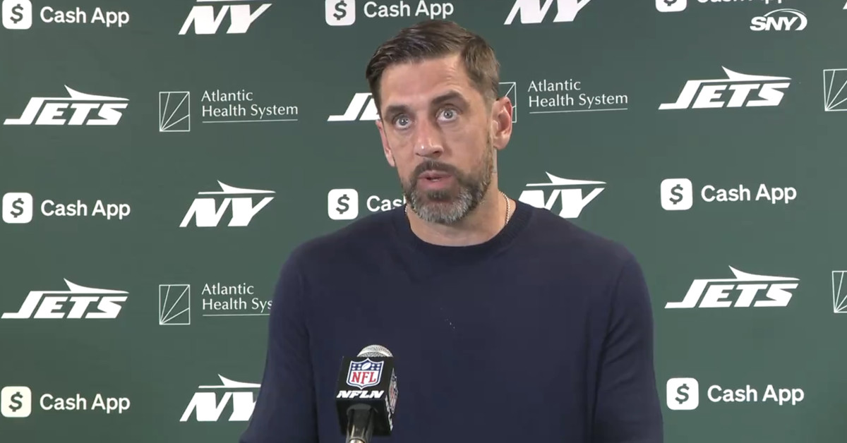 Aaron Rodgers thinks it’s the media’s fault he threw 2 INTs and the Jets defense crumbled