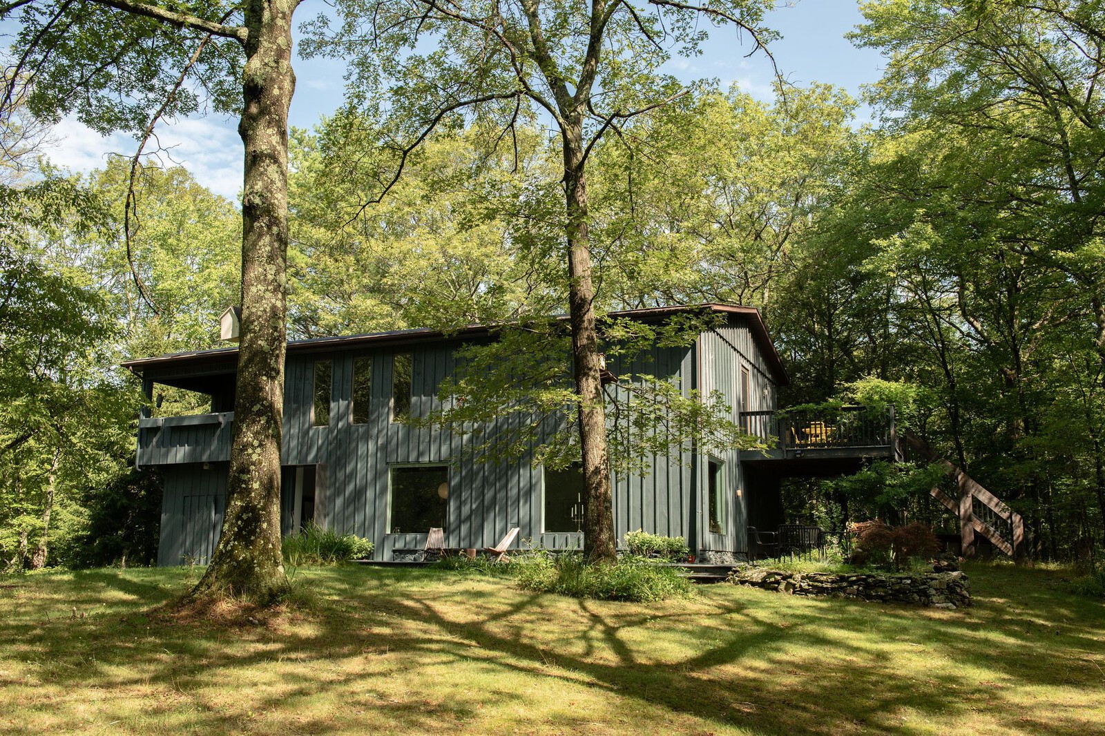 This $1.1M Home in Upstate New York Is Ready for Your Next Fall Getaway